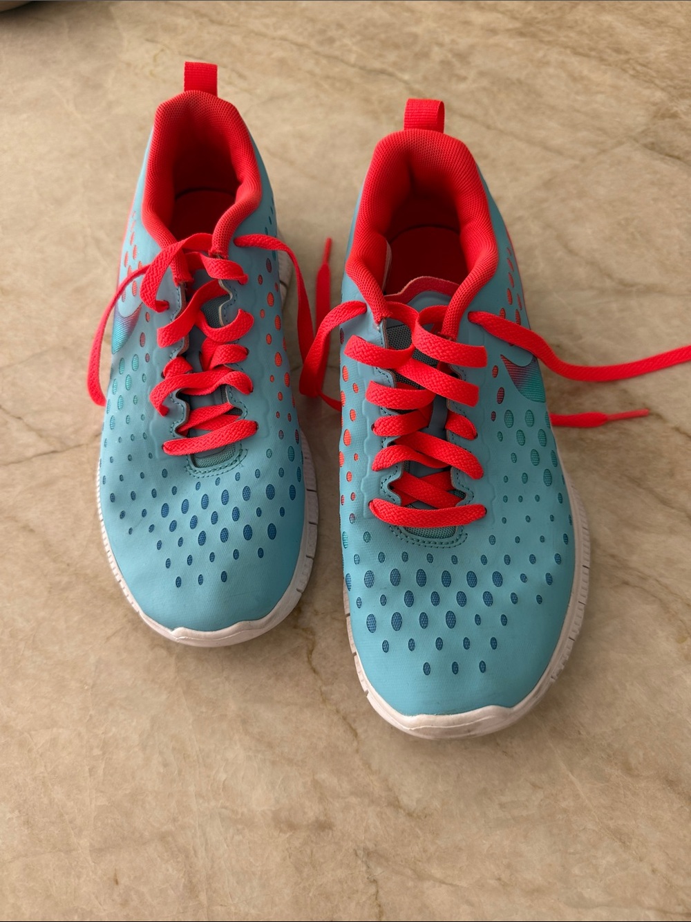 Nike Kids Sneakers - Teal with Red Accents